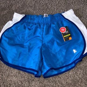 Loose fit performance shorts